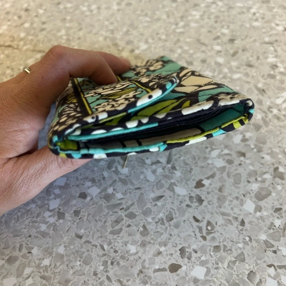 Vera Bradley green & blue floral quilted wallet - Picture 5 of 14